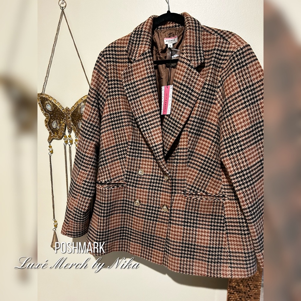 Andrée by Unit 1X Women’s Blazer